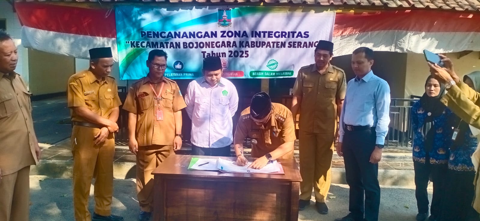 penandatanganan-pencanangan-zona-integritas-kecamatan-bojonegara