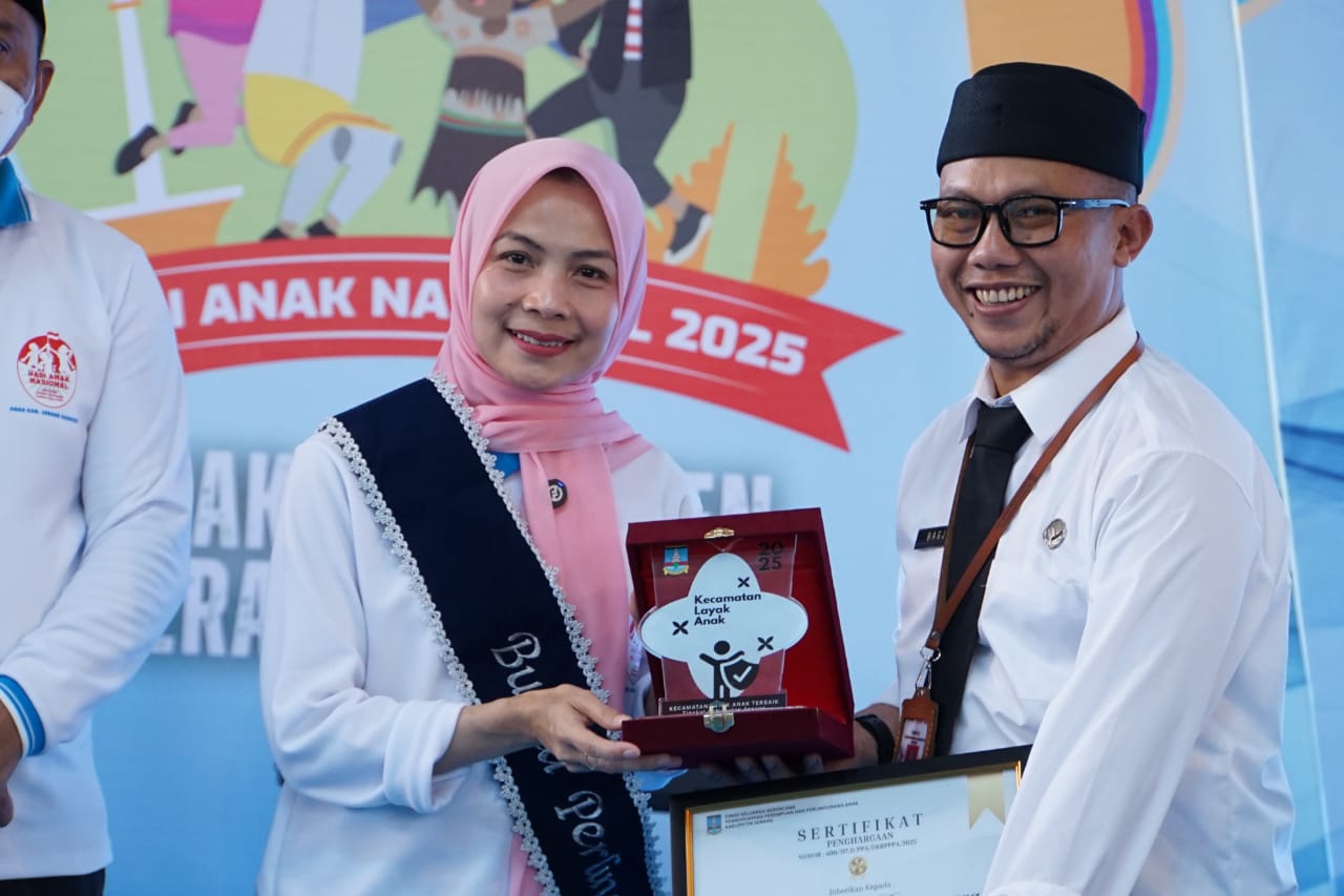 peringati-hari-anak-nasional-tingkat-kabupaten-serang-kecamatan-bojonegara-mendapatkan-penghargaan-kecamatan-layak-anak-terbaik